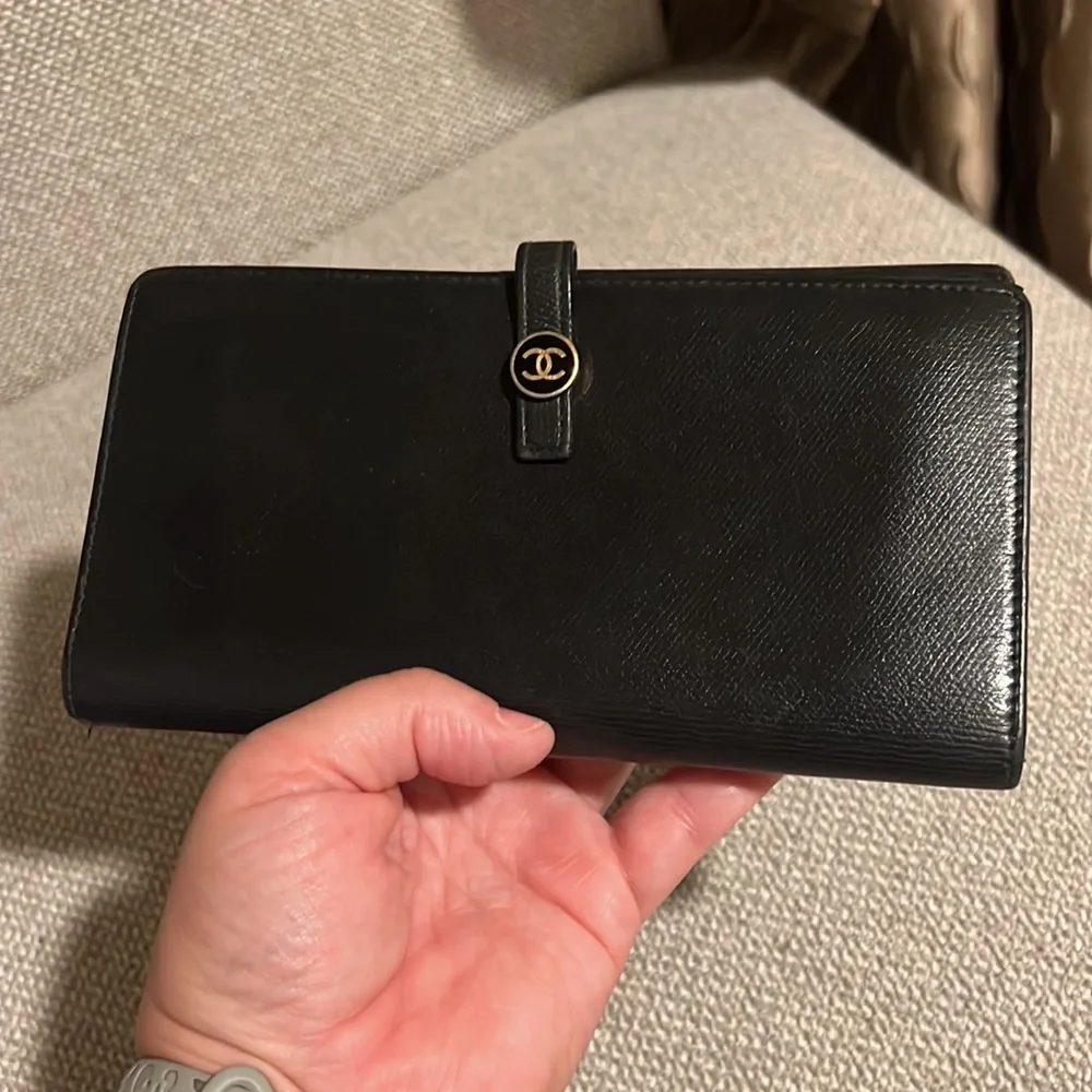 CHANEL coco button